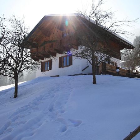Charming Holiday Home In H Ttau With Barbecue Hüttau Buitenkant foto